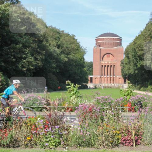 08.09.2024 - Stadtparktriathlon Zöllner http://msf.ph/oto/7040520 08.09.2024 10:08:49 Radfahren 192, 194, 195, 220, 229, 237, 244 meine-sportfotos.de