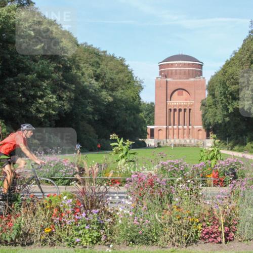 08.09.2024 - Stadtparktriathlon Zöllner http://msf.ph/oto/7040525 08.09.2024 10:08:50 Radfahren 192, 194, 195, 220, 237, 244 meine-sportfotos.de