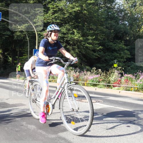 08.09.2024 - Stadtparktriathlon Zöllner http://msf.ph/oto/7040526 08.09.2024 10:02:22 Radfahren 182, 247, 252 meine-sportfotos.de