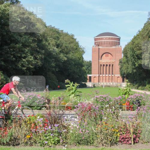 08.09.2024 - Stadtparktriathlon Zöllner http://msf.ph/oto/7040529 08.09.2024 10:08:52 Radfahren 194, 195, 220, 237, 244 meine-sportfotos.de