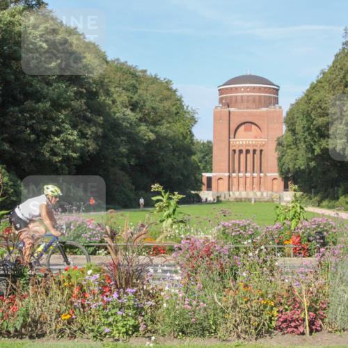08.09.2024 - Stadtparktriathlon Zöllner http://msf.ph/oto/7040553 08.09.2024 10:09:11 Radfahren 186, 213, 236 meine-sportfotos.de