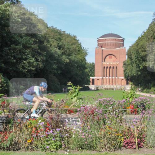 08.09.2024 - Stadtparktriathlon Zöllner http://msf.ph/oto/7040566 08.09.2024 10:09:31 Radfahren 210 meine-sportfotos.de