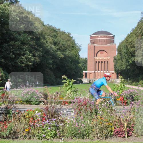08.09.2024 - Stadtparktriathlon Zöllner http://msf.ph/oto/7040587 08.09.2024 10:10:18 Radfahren 212, 219 meine-sportfotos.de