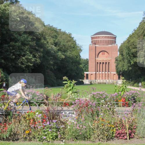08.09.2024 - Stadtparktriathlon Zöllner http://msf.ph/oto/7040598 08.09.2024 10:10:42 Radfahren 182, 200 meine-sportfotos.de
