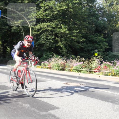 08.09.2024 - Stadtparktriathlon Zöllner http://msf.ph/oto/7040606 08.09.2024 10:04:20 Radfahren 200, 253 meine-sportfotos.de