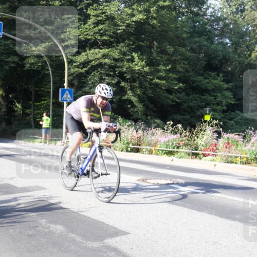 08.09.2024 - Stadtparktriathlon Zöllner http://msf.ph/oto/7040618 08.09.2024 10:04:56 Radfahren 211, 217, 234, 246 meine-sportfotos.de