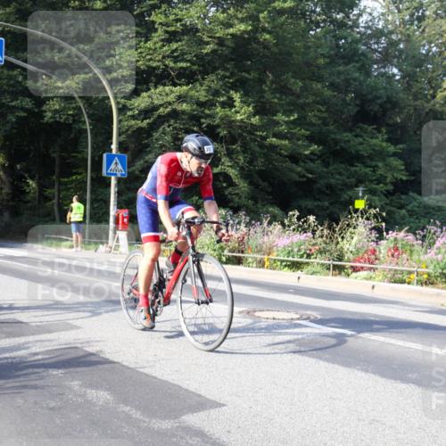 08.09.2024 - Stadtparktriathlon Zöllner http://msf.ph/oto/7040633 08.09.2024 10:05:26 Radfahren 241, 249, 257, 258 meine-sportfotos.de