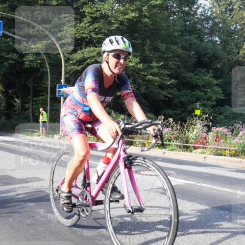 08.09.2024 - Stadtparktriathlon Zöllner http://msf.ph/oto/7040637 08.09.2024 10:05:27 Radfahren 241, 249, 257 meine-sportfotos.de