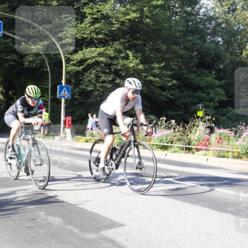 08.09.2024 - Stadtparktriathlon Zöllner http://msf.ph/oto/7040656 08.09.2024 10:07:09 Radfahren 216, 256, 261, 262 meine-sportfotos.de