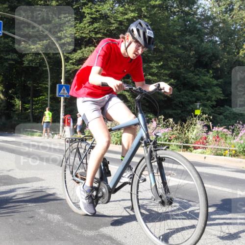 08.09.2024 - Stadtparktriathlon Zöllner http://msf.ph/oto/7040684 08.09.2024 10:07:55 Radfahren 235 meine-sportfotos.de