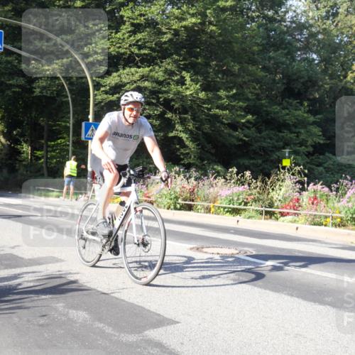 08.09.2024 - Stadtparktriathlon Zöllner http://msf.ph/oto/7040728 08.09.2024 10:08:51 Radfahren 192, 194, 195, 220, 237, 244 meine-sportfotos.de
