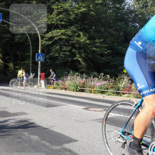 08.09.2024 - Stadtparktriathlon Zöllner http://msf.ph/oto/7040782 08.09.2024 10:10:19 Radfahren 212, 219 meine-sportfotos.de
