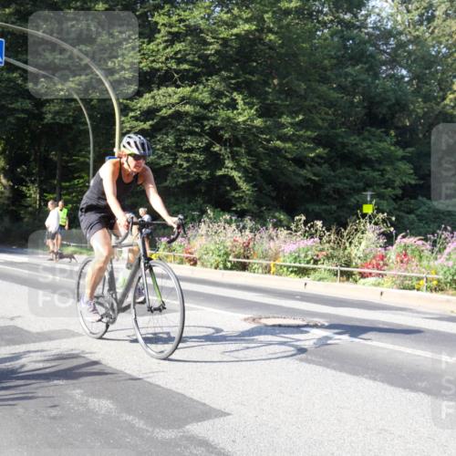 08.09.2024 - Stadtparktriathlon Zöllner http://msf.ph/oto/7040812 08.09.2024 10:11:12 Radfahren 248 meine-sportfotos.de