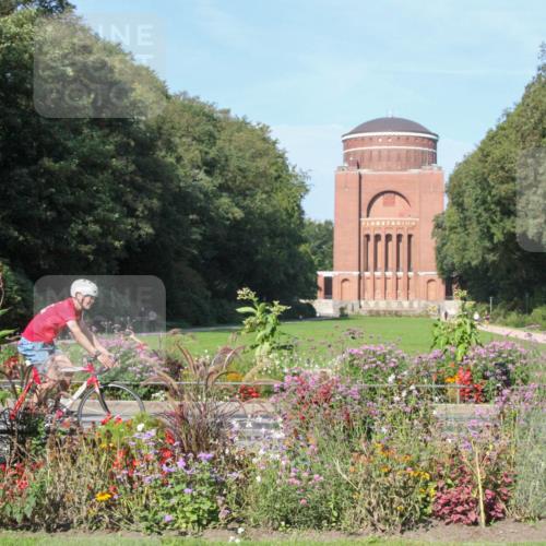 08.09.2024 - Stadtparktriathlon Zöllner http://msf.ph/oto/7040824 08.09.2024 10:16:53 Radfahren 220 meine-sportfotos.de