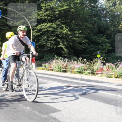 08.09.2024 - Stadtparktriathlon Zöllner http://msf.ph/oto/7040834 08.09.2024 10:12:04 Radfahren 254 meine-sportfotos.de