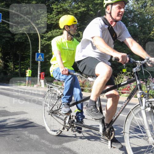 08.09.2024 - Stadtparktriathlon Zöllner http://msf.ph/oto/7040836 08.09.2024 10:12:04 Radfahren 254 meine-sportfotos.de