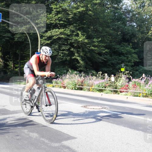 08.09.2024 - Stadtparktriathlon Zöllner http://msf.ph/oto/7040840 08.09.2024 10:12:11 Radfahren 211, 217 meine-sportfotos.de
