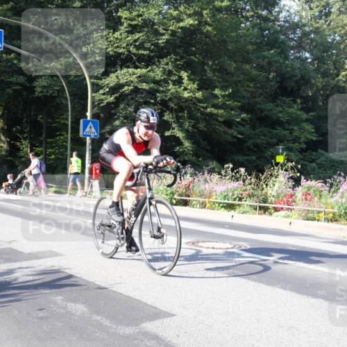 08.09.2024 - Stadtparktriathlon Zöllner http://msf.ph/oto/7040857 08.09.2024 10:12:53 Radfahren 209, 245 meine-sportfotos.de