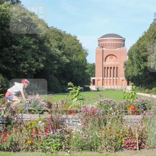 08.09.2024 - Stadtparktriathlon Zöllner http://msf.ph/oto/7040869 08.09.2024 10:17:30 Radfahren 206, 219, 235 meine-sportfotos.de
