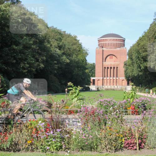 08.09.2024 - Stadtparktriathlon Zöllner http://msf.ph/oto/7040924 08.09.2024 10:18:28 Radfahren 212, 241, 257, 258, 290, 358 meine-sportfotos.de