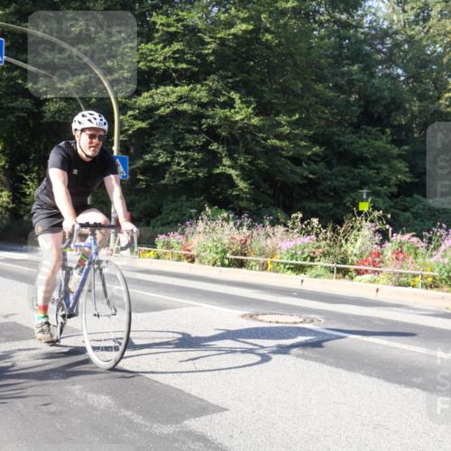 08.09.2024 - Stadtparktriathlon Zöllner http://msf.ph/oto/7040976 08.09.2024 10:16:29 Radfahren 255 meine-sportfotos.de