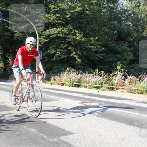 08.09.2024 - Stadtparktriathlon Zöllner http://msf.ph/oto/7040996 08.09.2024 10:16:52 Radfahren 220 meine-sportfotos.de