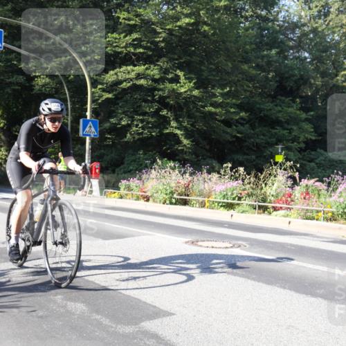 08.09.2024 - Stadtparktriathlon Zöllner http://msf.ph/oto/7041057 08.09.2024 10:18:25 Radfahren 212, 214, 241, 257, 258, 290, 358, 361 meine-sportfotos.de