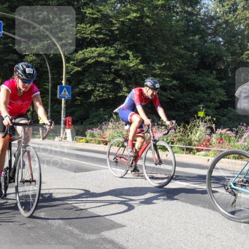 08.09.2024 - Stadtparktriathlon Zöllner http://msf.ph/oto/7041060 08.09.2024 10:18:27 Radfahren 212, 214, 241, 257, 258, 290, 358 meine-sportfotos.de