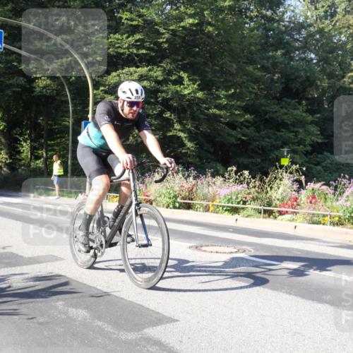 08.09.2024 - Stadtparktriathlon Zöllner http://msf.ph/oto/7041067 08.09.2024 10:18:29 Radfahren 212, 241, 257, 258, 290, 358 meine-sportfotos.de