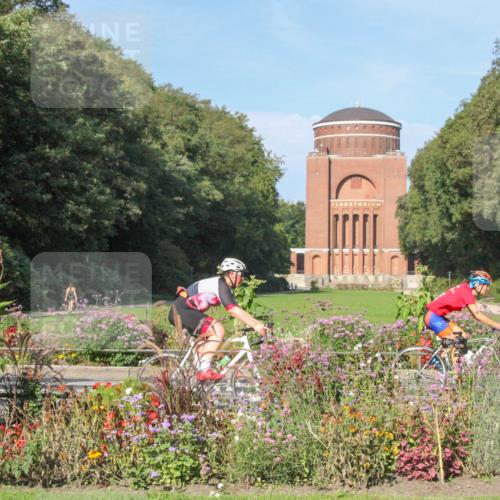 08.09.2024 - Stadtparktriathlon Zöllner http://msf.ph/oto/7041092 08.09.2024 10:20:15 Radfahren 234, 299, 349, 352 meine-sportfotos.de
