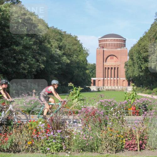 08.09.2024 - Stadtparktriathlon Zöllner http://msf.ph/oto/7041105 08.09.2024 10:20:20 Radfahren 190, 323, 341, 349 meine-sportfotos.de