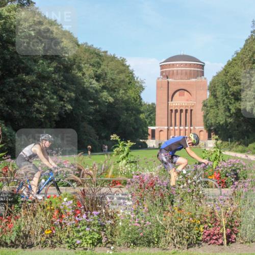 08.09.2024 - Stadtparktriathlon Zöllner http://msf.ph/oto/7041129 08.09.2024 10:20:37 Radfahren 207, 227, 283, 286, 310, 312, 348 meine-sportfotos.de