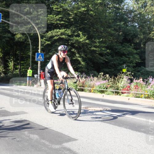 08.09.2024 - Stadtparktriathlon Zöllner http://msf.ph/oto/7041136 08.09.2024 10:19:57 Radfahren 304, 308, 318, 359 meine-sportfotos.de