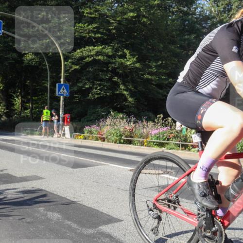 08.09.2024 - Stadtparktriathlon Zöllner http://msf.ph/oto/7041145 08.09.2024 10:20:02 Radfahren 183, 318, 321 meine-sportfotos.de