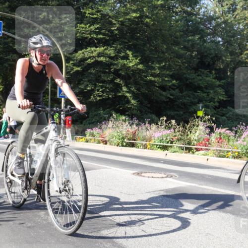 08.09.2024 - Stadtparktriathlon Zöllner http://msf.ph/oto/7041179 08.09.2024 10:20:21 Radfahren 190, 323, 341, 349 meine-sportfotos.de