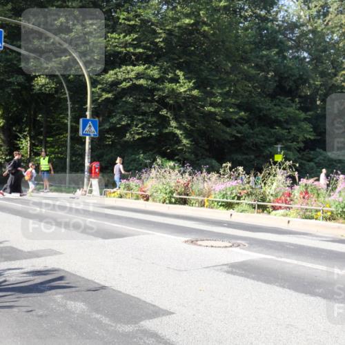 08.09.2024 - Stadtparktriathlon Zöllner http://msf.ph/oto/7041268 08.09.2024 10:21:26 Radfahren 273, 303 meine-sportfotos.de