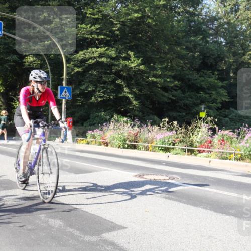 08.09.2024 - Stadtparktriathlon Zöllner http://msf.ph/oto/7041310 08.09.2024 10:21:49 Radfahren 249, 354 meine-sportfotos.de