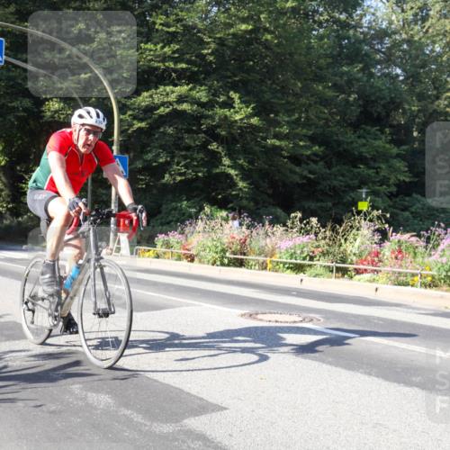 08.09.2024 - Stadtparktriathlon Zöllner http://msf.ph/oto/7041321 08.09.2024 10:21:57 Radfahren 230 meine-sportfotos.de