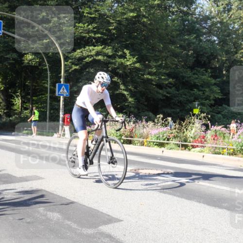 08.09.2024 - Stadtparktriathlon Zöllner http://msf.ph/oto/7041329 08.09.2024 10:22:05 Radfahren 188, 262, 266 meine-sportfotos.de