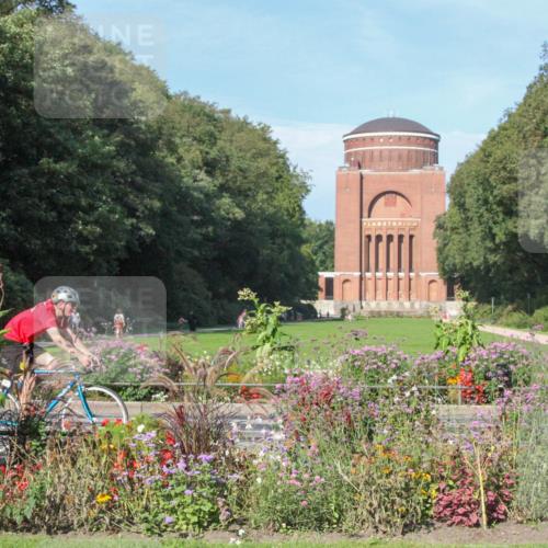 08.09.2024 - Stadtparktriathlon Zöllner http://msf.ph/oto/7041330 08.09.2024 10:22:32 Radfahren 201, 202, 268, 324 meine-sportfotos.de