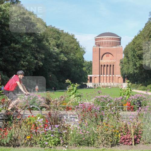 08.09.2024 - Stadtparktriathlon Zöllner http://msf.ph/oto/7041334 08.09.2024 10:22:35 Radfahren 201, 202 meine-sportfotos.de