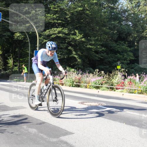 08.09.2024 - Stadtparktriathlon Zöllner http://msf.ph/oto/7041378 08.09.2024 10:22:24 Radfahren 210, 343 meine-sportfotos.de