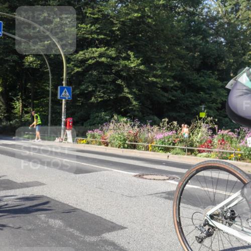 08.09.2024 - Stadtparktriathlon Zöllner http://msf.ph/oto/7041391 08.09.2024 10:22:30 Radfahren 201, 268, 324, 343 meine-sportfotos.de