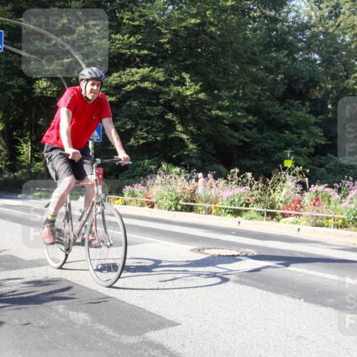 08.09.2024 - Stadtparktriathlon Zöllner http://msf.ph/oto/7041396 08.09.2024 10:22:35 Radfahren 201, 202 meine-sportfotos.de