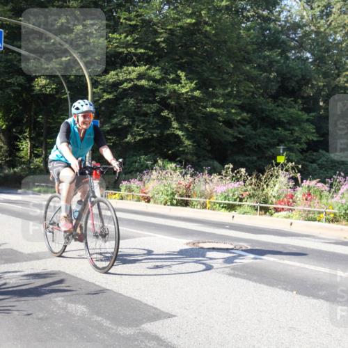 08.09.2024 - Stadtparktriathlon Zöllner http://msf.ph/oto/7041424 08.09.2024 10:23:03 Radfahren 256, 296, 315, 335 meine-sportfotos.de