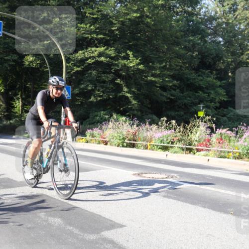 08.09.2024 - Stadtparktriathlon Zöllner http://msf.ph/oto/7041433 08.09.2024 10:23:09 Radfahren 228, 263, 281, 335 meine-sportfotos.de