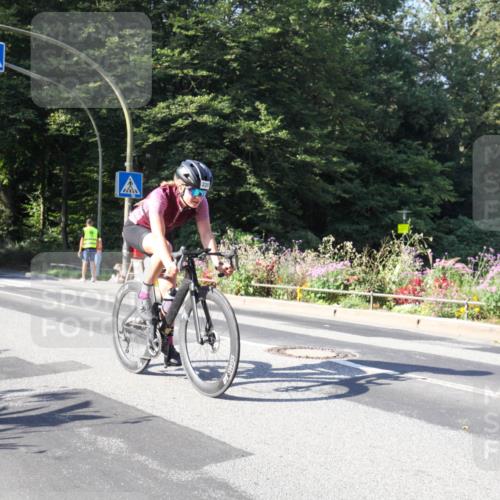 08.09.2024 - Stadtparktriathlon Zöllner http://msf.ph/oto/7041438 08.09.2024 10:23:10 Radfahren 228, 263, 281, 335 meine-sportfotos.de