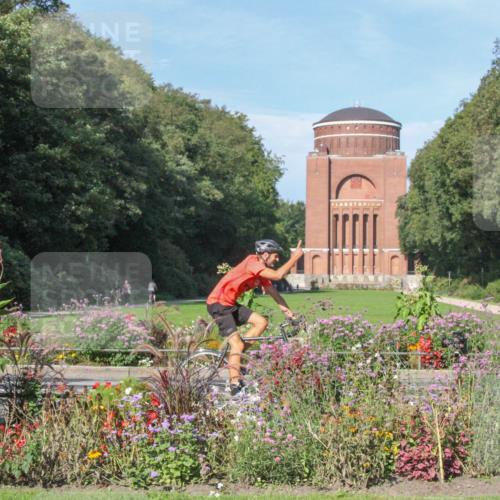 08.09.2024 - Stadtparktriathlon Zöllner http://msf.ph/oto/7041443 08.09.2024 10:23:45 Radfahren 195, 244, 353 meine-sportfotos.de