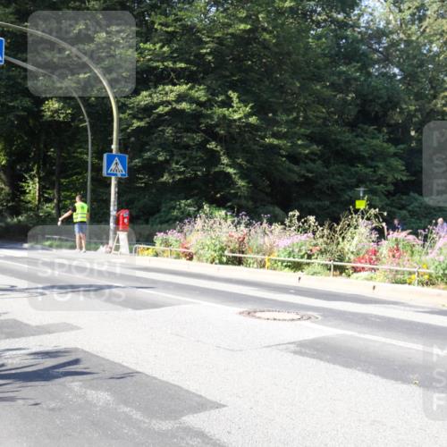 08.09.2024 - Stadtparktriathlon Zöllner http://msf.ph/oto/7041482 08.09.2024 10:23:41 Radfahren 195, 225, 237, 244, 261, 353 meine-sportfotos.de