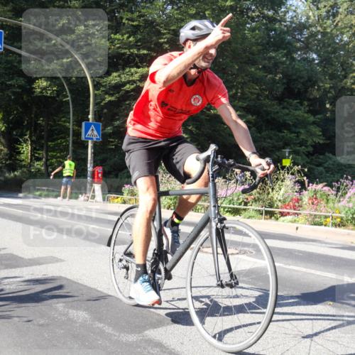 08.09.2024 - Stadtparktriathlon Zöllner http://msf.ph/oto/7041491 08.09.2024 10:23:44 Radfahren 195, 244, 353 meine-sportfotos.de